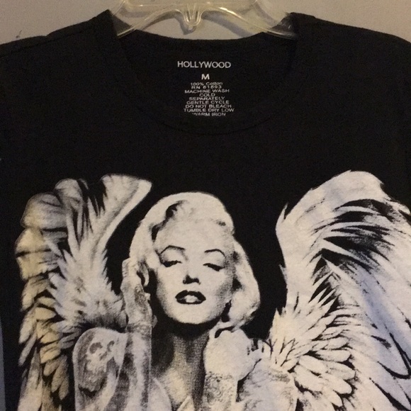 💋Marilyn Monroe t-shirt - Picture 3 of 3